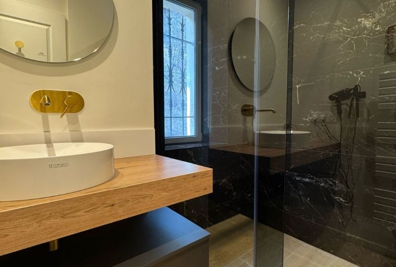 Salle de bain (1) de l'Ancolie à la Villa Belle Fleur dans le Queyras