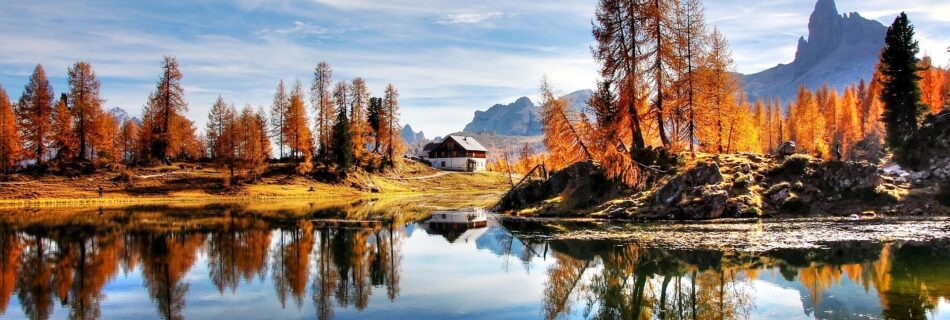 lac montagne reflet chalet queyras paysage