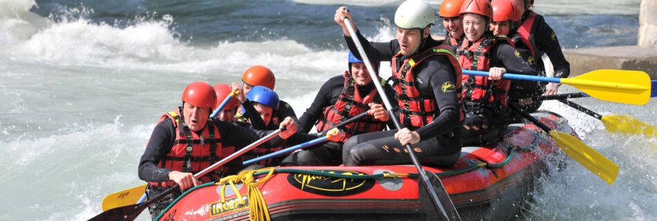 rafting rapide eaux vives queyras sensations fortes hébergement queyras eaux vives